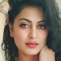 Nalinee Singh Meztelen