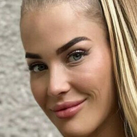 Natali Oullet Meztelen