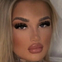 nataliasikora Meztelen