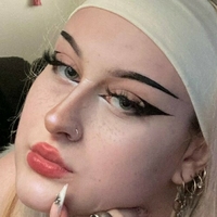nellyeve Meztelen