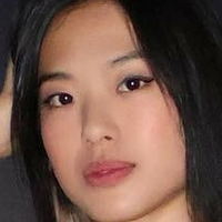 Nemo Zhou Meztelen