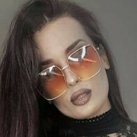 Nisha Sara Meztelen