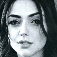 Nyvi Estephan Meztelen