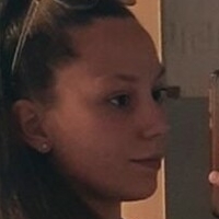 OF Profil meiner ehemaligen Nachbarin? Meztelen