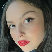 oliviarodrigo Meztelen