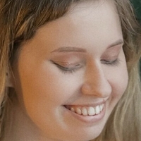 Pink Mansony Meztelen