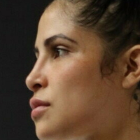 polyanaviana Meztelen