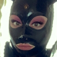 rubber_goddess21 Meztelen