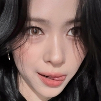 Ryujin - ITZY (신류진, Shin Ryu-jin) Meztelen