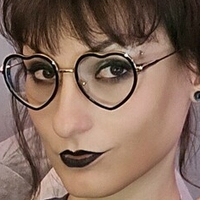 sadiasith Meztelen