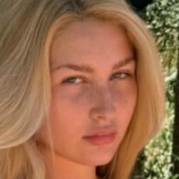 Sara Alvarez Meztelen