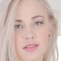 Selvaggia Meztelen