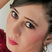 silviaa Meztelen