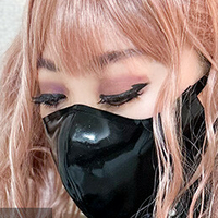 siron_latex Meztelen
