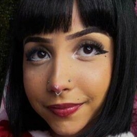 Skyle Cherry Meztelen