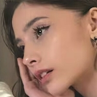 Sophie Isachsen Meztelen