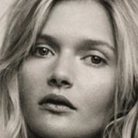 Sophie Kennedy Clark Meztelen
