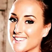 Sophie Poole Meztelen