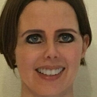 Stephanie Wolf Meztelen