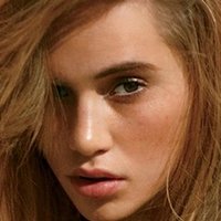 Suki Waterhouse Meztelen