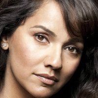 Suleka Mathew Meztelen