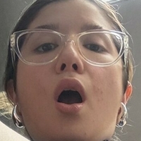 Sumchloe Meztelen