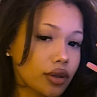 suziestone Meztelen