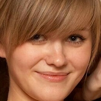 Svanhild Meztelen