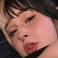 TheCherryBxmb Meztelen