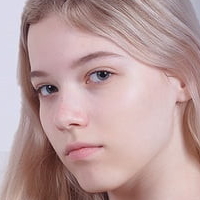 Tori Russ Meztelen
