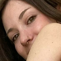 uraliita Meztelen