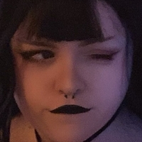 Ushi Meztelen