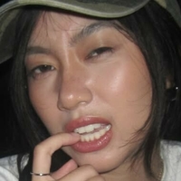 warisential Meztelen