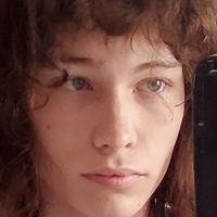Xaviey Meztelen