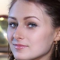 Yarina A Meztelen
