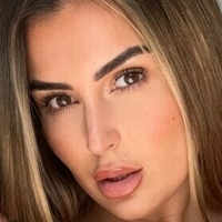 Yasmine Fox Meztelen