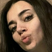 zina_first_kiss Meztelen